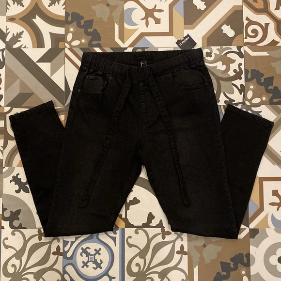 FOREVER 21 Men elastic draw string Black Denim Pants - Picture 2 of 3